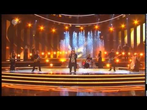 HQ   Joy Fleming   Ein Lied kann eine Brücke sein   29 09 2012   Willkommen bei Carmen Nebel