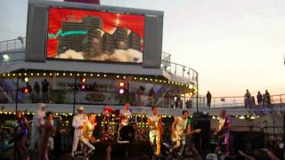 2 Skinnee J&#39;s - &quot;Loud Neighbors&quot; LIVE!!! - 311 Cruise 2012