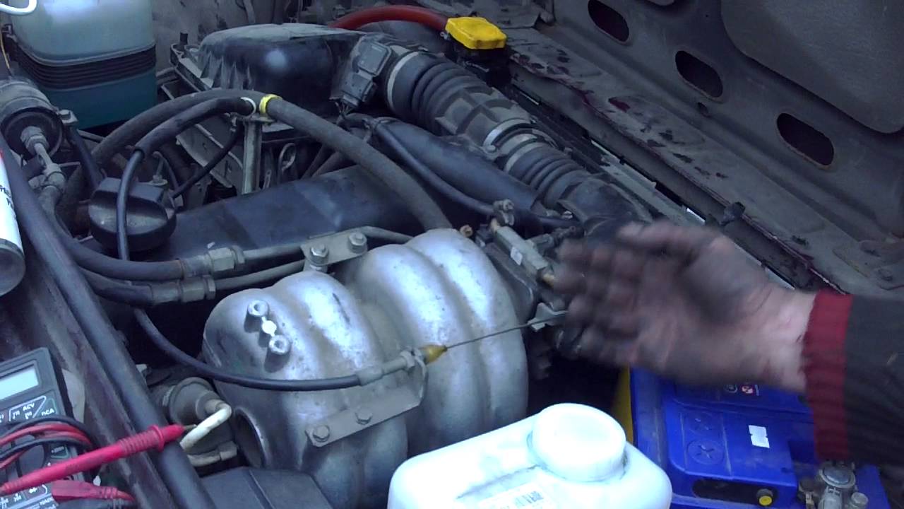 как выгнать воздух из системы охлаждения ваз 2107 инжектор видео