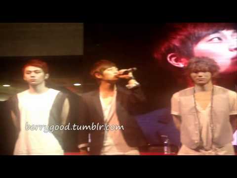 BEAST/B2ST@ sm megamall junhyung,doojoon,hyunseung