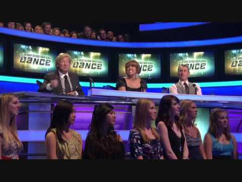 Contemporary dance: "Tore my heart"