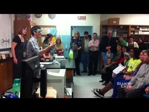 Daniel Boone High School hosts parent science lab