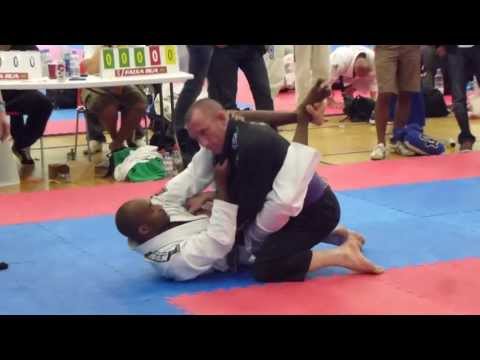 BJJ Pro Cup 2013 - Purple Master  - Super Feather / Feather - FINALS - Noel Bartley