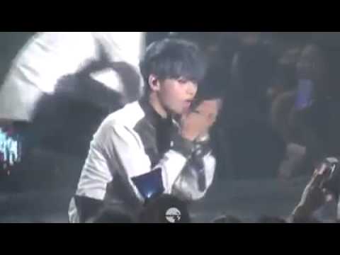 VIXX N cute moment