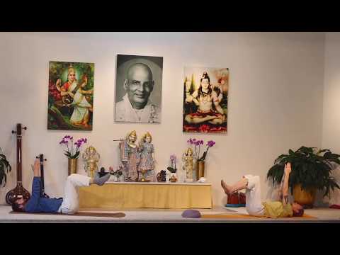 Yoga mit Mahindra  - Live Yogastunde 09:15 Uhr 24.05.2020