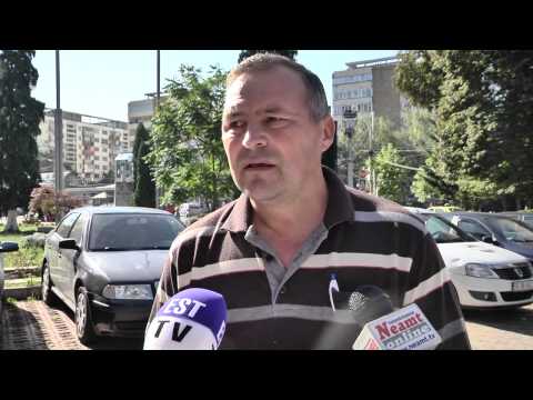 Protest Prefectura Neamt - consilier Săbăoani