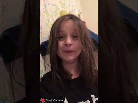 Alia Sight Translating Portuguese - This genius kid of ours loves languages children