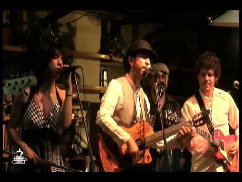 monocordio -siempre te busque wide - en vivo en el Pendulo Zona Rosa