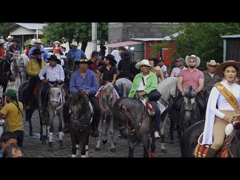 Caballistas de toda Nicaragua engalanan desfile hípico en El Jicaral
