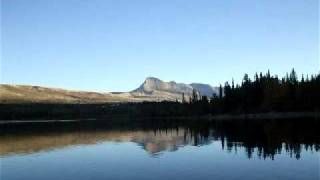 preview picture of video 'Along the shore of Lower St. Mary Lake in Glacier NP!'