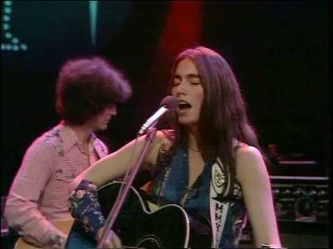 Emmylou Harris, Luxury liner forty tons of steel