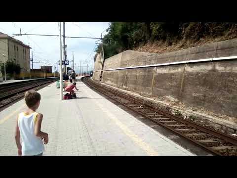 Arrivo e partenza R Napoli centrale-Cosenza e annuncio R Sapri-Salerno a Pisciotta-Palinuro 05/09/18