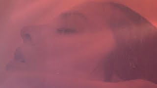 XENIA GHALI - Stick around [Official video]