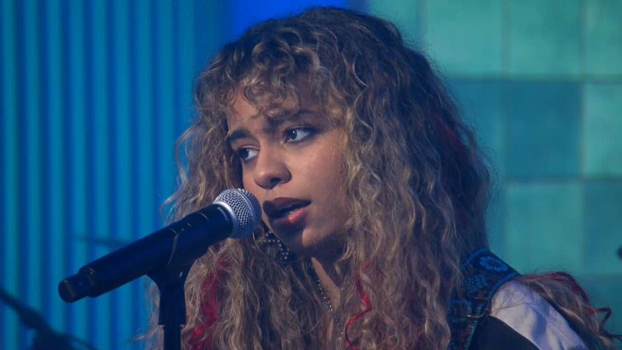Saturday Sessions: Bella Kay performs "The Sick"