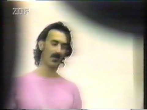 Frank Zappa conducts Edgard Varèse - Ionisation (1993 07 xx DE TV ZDF Varese & Zappa)