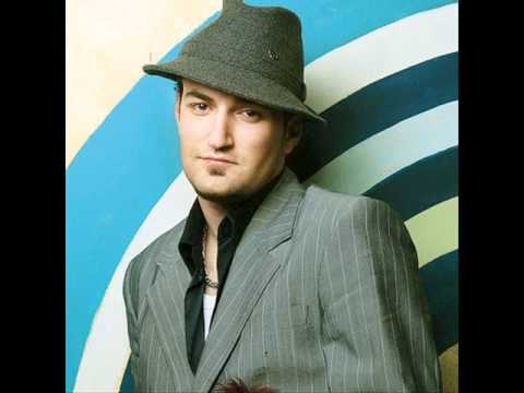 Smiley   Love is for free feat  Pacha Man @ www games place do am