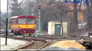 preview picture of video 'ČD 854.034 a 809.281 - Neratovice, 16.2.2011'