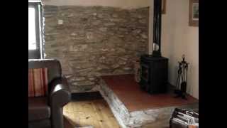 preview picture of video 'Wheal Jane Holiday Cottage at Callestock Courtyard nr Zelah, Truro, Cornwall.'