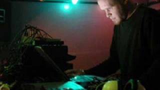 Acceleradeck - Traces Of Everything.wmv
