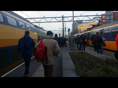 Intercity Train Towards Vlissingen, Leiden Centraal Station (02-03-2018) - Leiden, The Netherlands