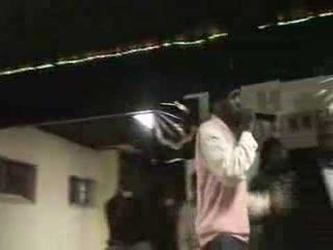 Banky W Seduction Move