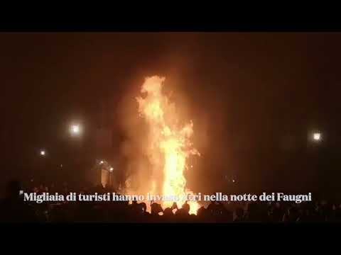 Migliaia di turisti ad Atri per festeggiare il ritorno della notte dei Faugni