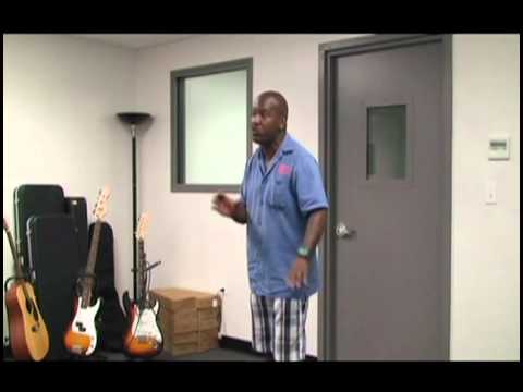 Promotional video thumbnail 2 for TopTee Wedding Singer