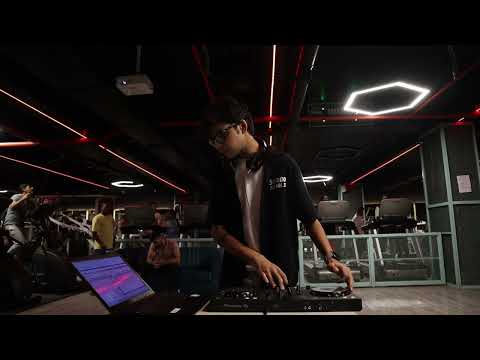 DJing Desi Hip-Hop Inside a Gym | @bagwatiiiii | Seedhe Maut, Chaar Diwaari, Yashraj, Darzi & more