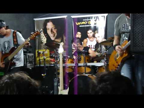 Workshow - Bruno Graveto /  Inabalavelmente charlie Brown jr