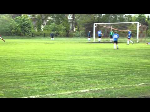 MLKS VICTORIA SULEJÓWEK 98/99 - bramka Tomka z Promnikiem na 3-1(12.05.12)