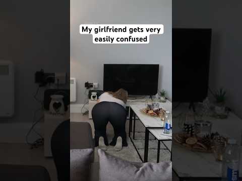 Sending my girlfriend a picture of her phone when she leaves #prank #couple