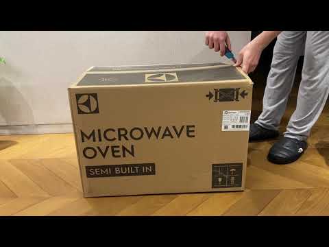 Įmontuojama mikrobangų krosnelė Electrolux LMS2203EMX video