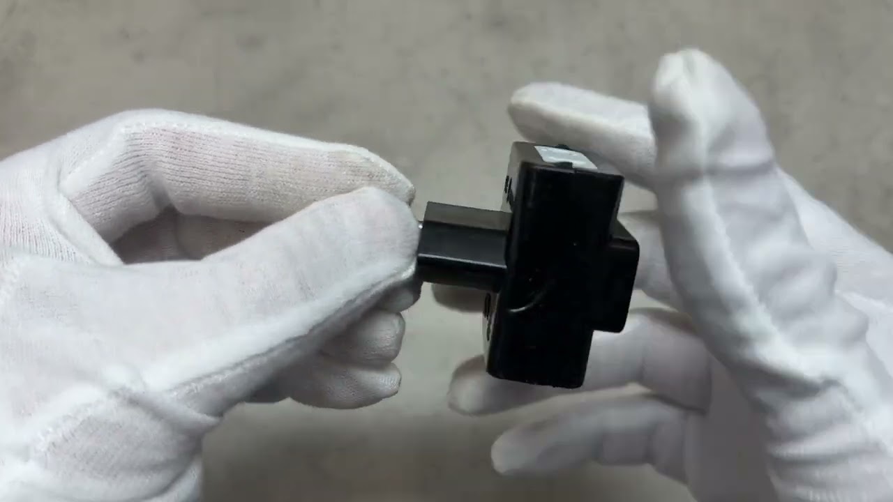 Тройник LUXEL крестообразный 1113 черный