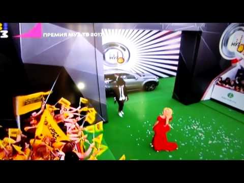 Дмитрий Колдун на Ковровой дорожке Премии Муз Тв 2017