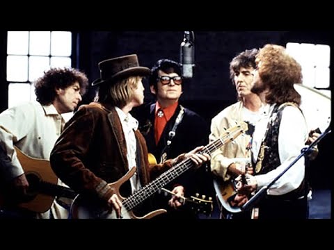 The Traveling Wilburys:  End Of The Line (live performance)