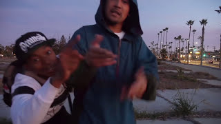 Dezzy Hollow - Solid Ground