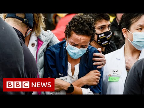 美國科羅拉多州雜貨店發生槍擊案，10人死亡 - BBC News (Ten people killed in grocery store shooting in Colorado, US  - BBC News)