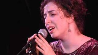 Friling lid. Sings Zhenya Lopatnik. www.zhenyalopatnik.org