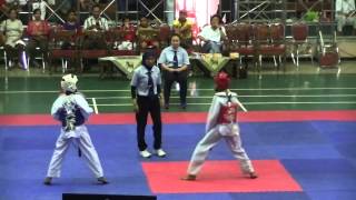 preview picture of video 'Gugah Nurani Indonesia Cakung CDP_Taekwondo Class_Kejuaraan Seleksi Pra PON 2014_GRJU_Lukman'