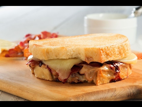 download lagu mp3 mp4 Peanut Butter Jelly And Cheese Sandwich, download lagu Peanut Butter Jelly And Cheese Sandwich gratis, unduh video klip Peanut Butter Jelly And Cheese Sandwich