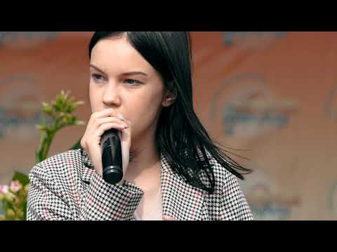 I see Red (Everybody Loves an Outlaw ) - cover by Redkoslavina A (LIVE)