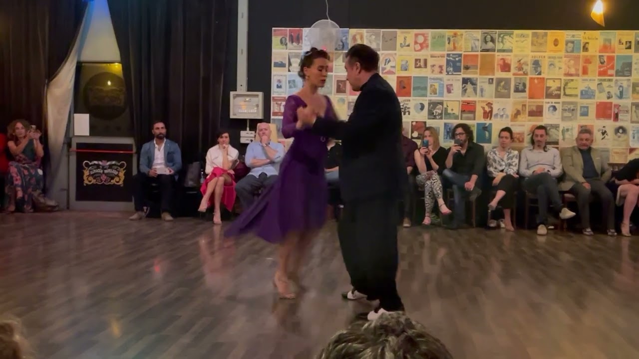 VAMOS! - CARLOS DI SARLI Y SU ORQUESTA TIPICA - JUANA SEPULVEDA & CHICHO FRUMBOLI