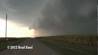 preview picture of video 'Severe wind storm in Mattoon on 8-16-12'