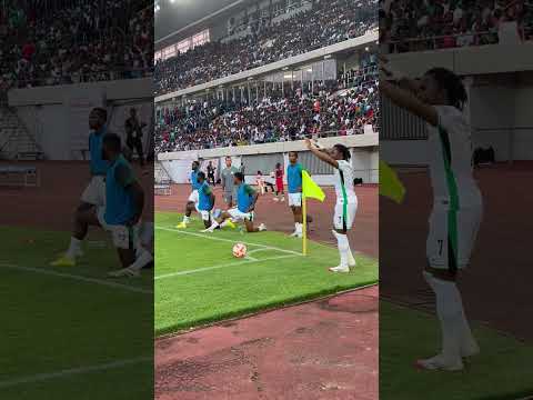 Ademola Lookman Takes a Perfect Corner Kick! | Nigeria vs Zimbabwe Highlights