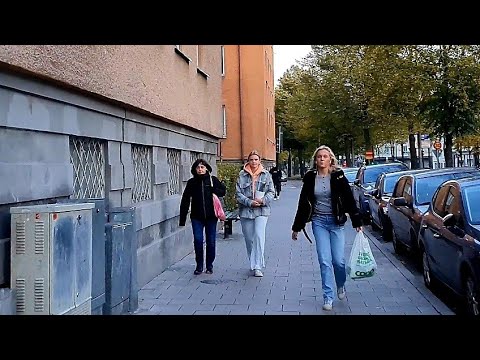 Sweden, Stockholm - Södra station to Skanstull #238