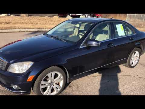 2011 Mercedes C300 Luxury AWD MINT AND LOADED!!