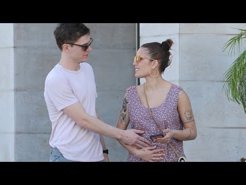 download lagu mp3 mp4 Halsey Pregnant, download lagu Halsey Pregnant gratis, unduh video klip Halsey Pregnant