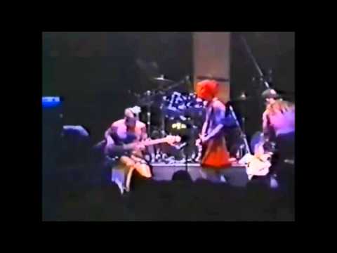 Pretty Little Ditty - Red Hot Chili Peppers Live in Kawasaki 1990