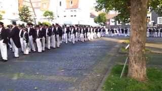 preview picture of video 'Einmarsch der Schützen beim Schützenfest 2013 in Geseke'