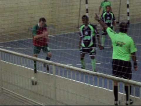 FUTSAL R13 ITATIBA - JOGADA COM CHÁPEU DUPLO - by Lú